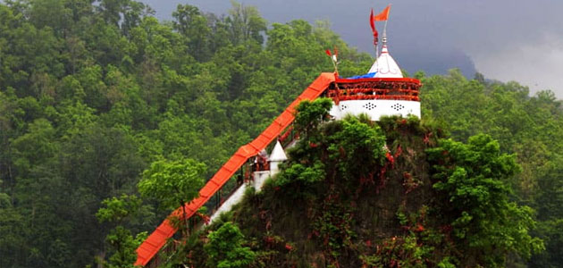 Garjiya Devi Temple Jim Corbett – Famous riverside temple near Ramnagar